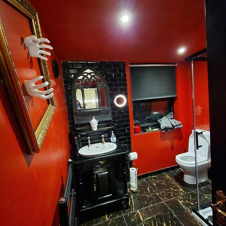 Wednesday'S Family Rooms York Ngoại thất bức ảnh