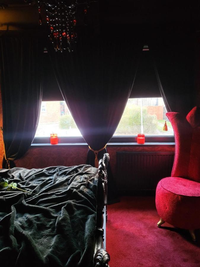 Wednesday'S Family Rooms York Ngoại thất bức ảnh